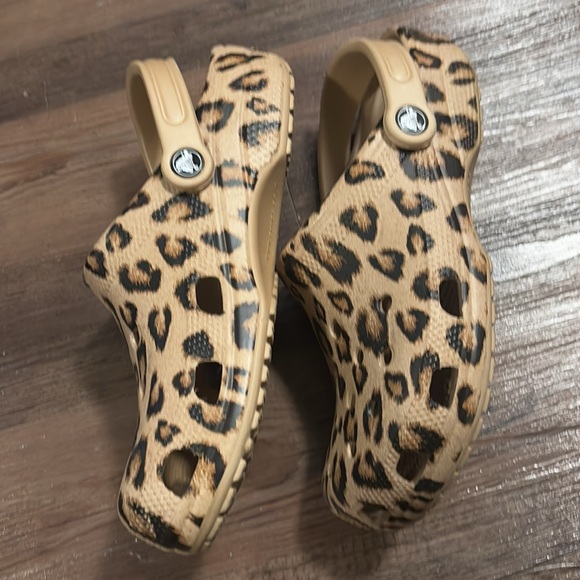 Leopard Print CROCS - Picture 3 of 7